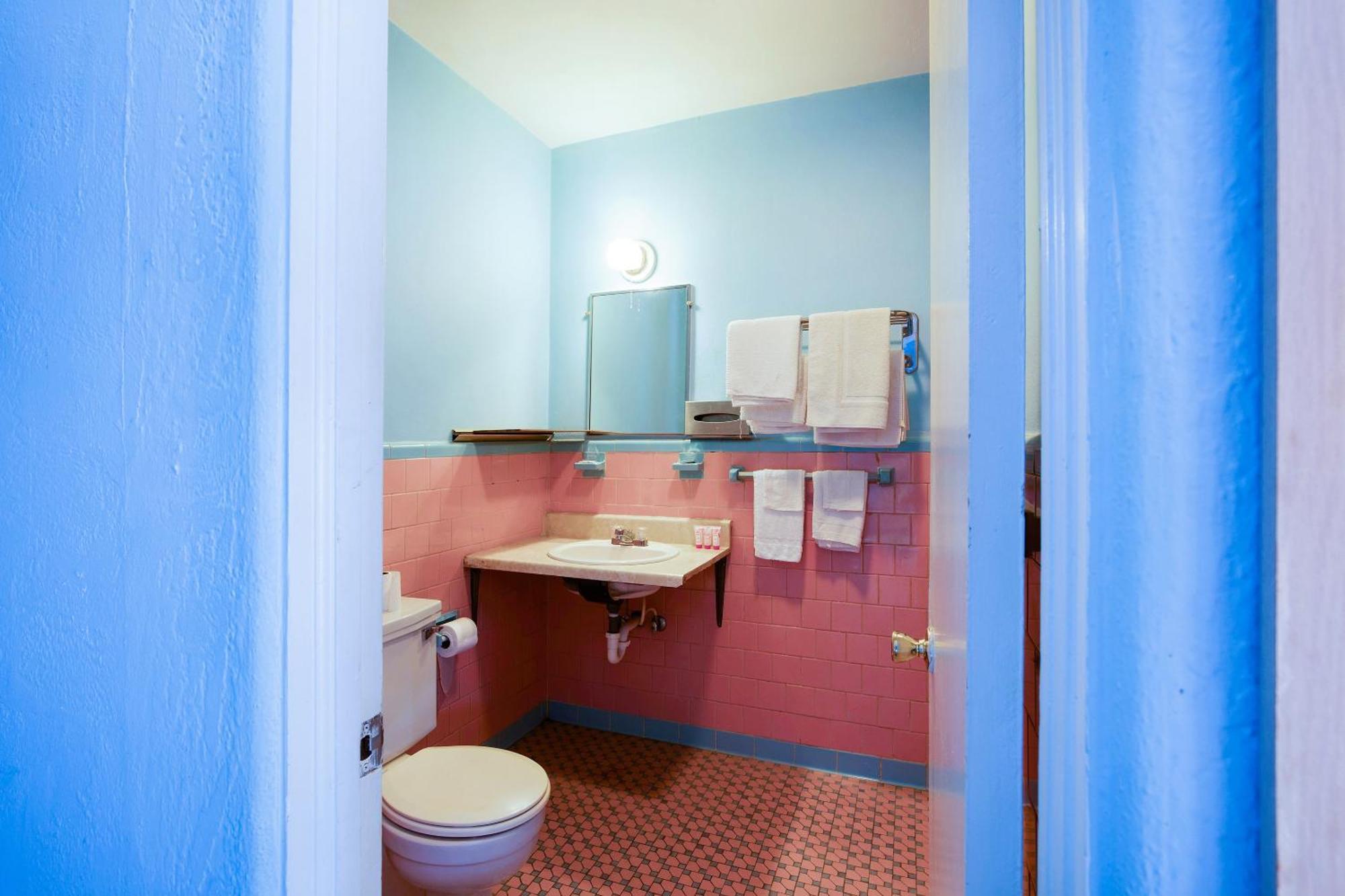Hotel Salem-roanoke I-81 -listing Partner 2*